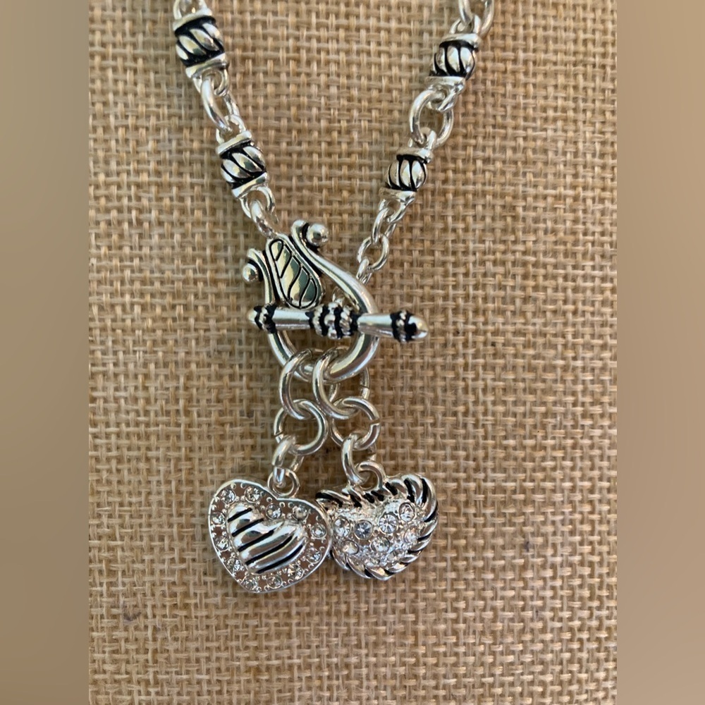 Premier Designs Ornate Necklace‎ with Dangling Heart Charms Front Toggle - Picture 8 of 8